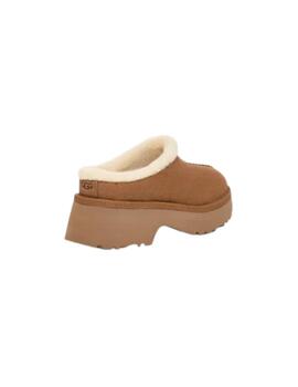 Zueco Ugg New Heights Cozy Clog Chesnut