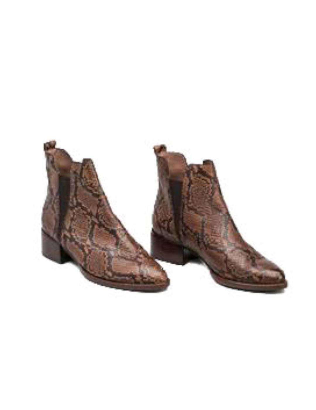 Botín Wonders Plano Cut Out Camel