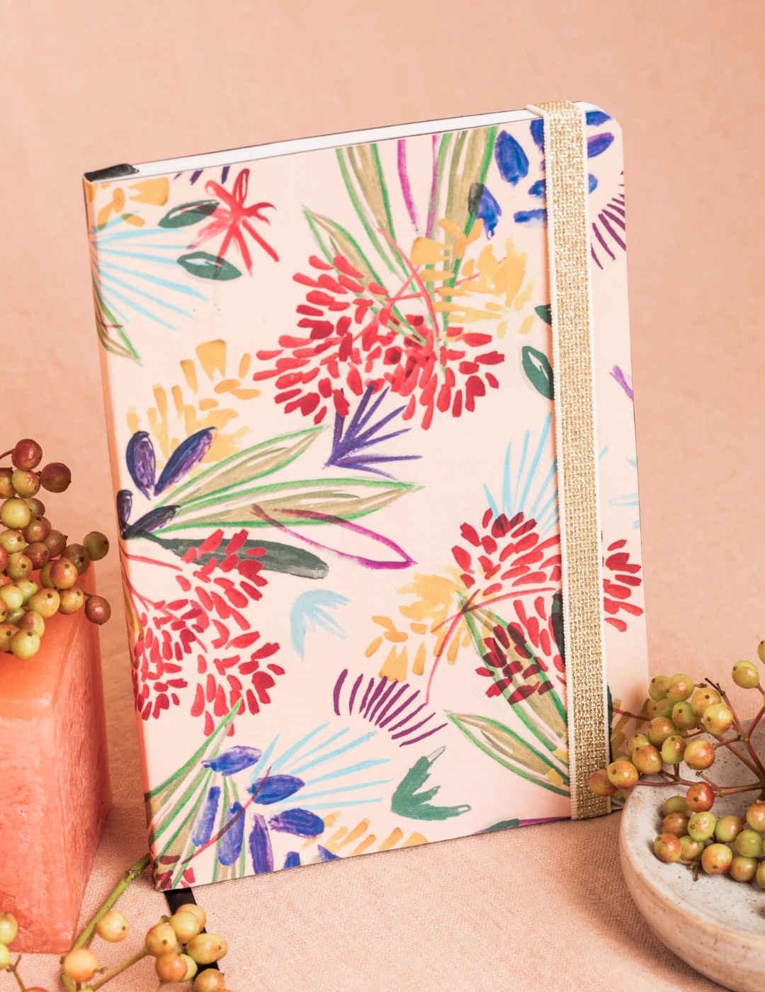 Libreta Feeka Con Goma Flores Multicolor