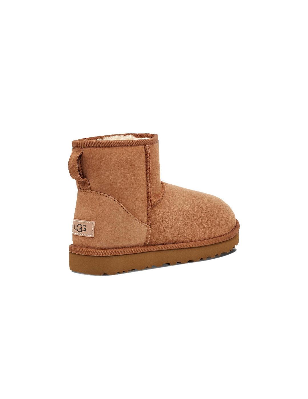 Botín Ugg Classic Mini II Chesnut