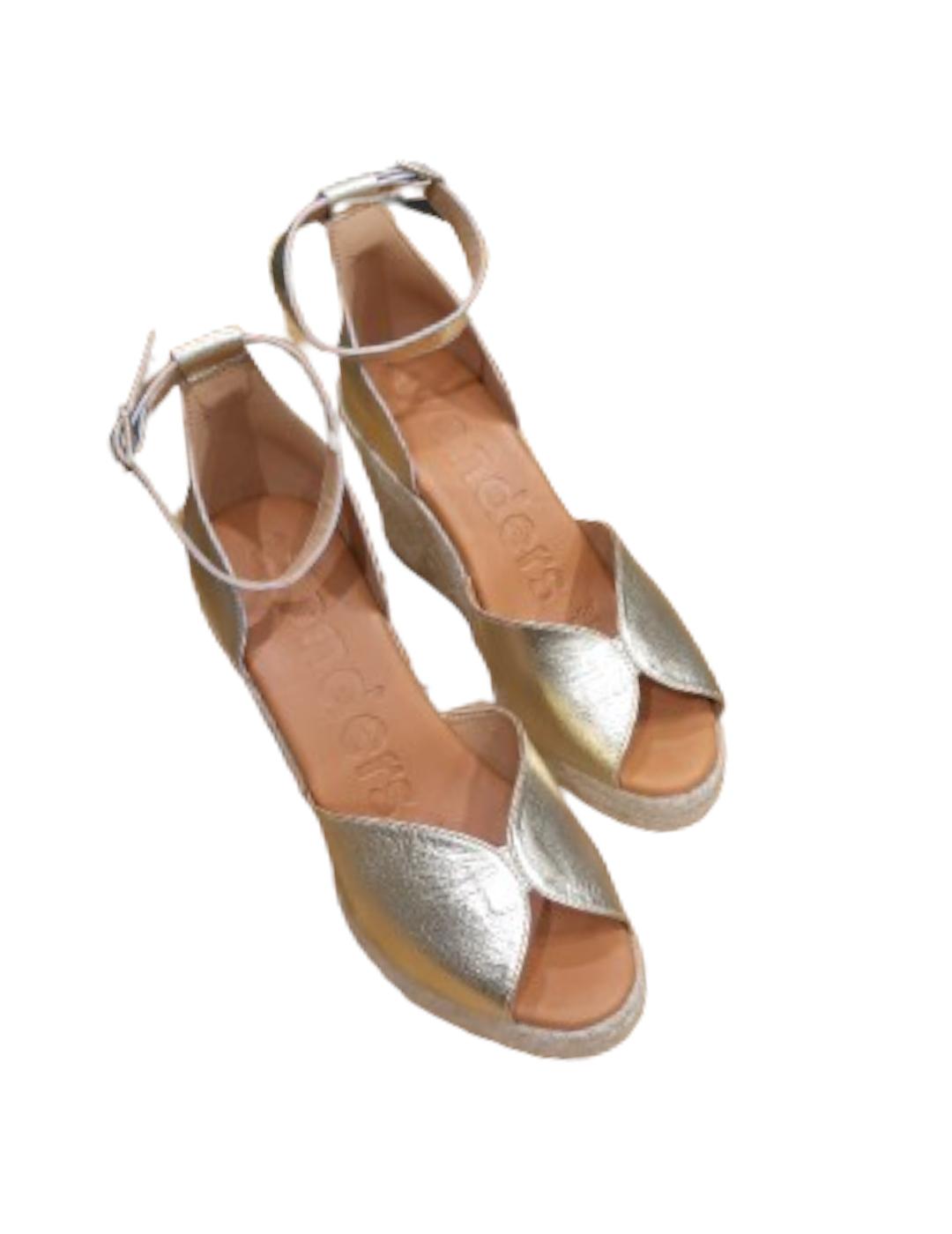 Alpargata Wonders Manly Dorado