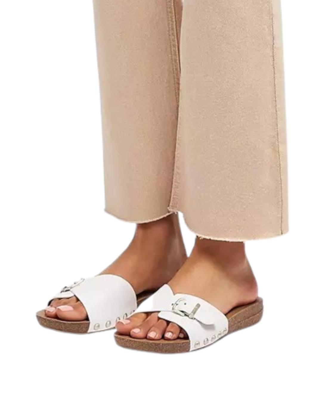 Sandalia Fitflop Iqushion Adjustable Buckle Blanco