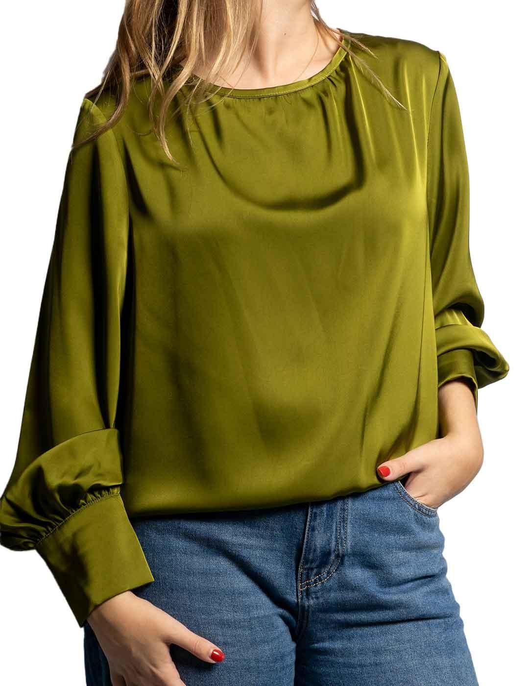 Top Anonyme Designers Taria Marino