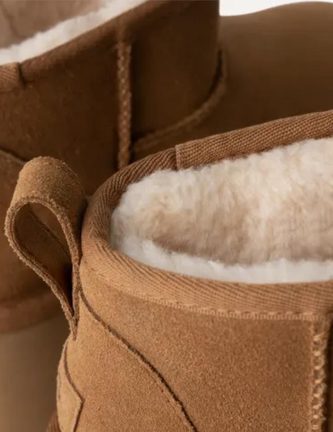 Botín Ugg Classic Ultra Mini New Heights Chesnut