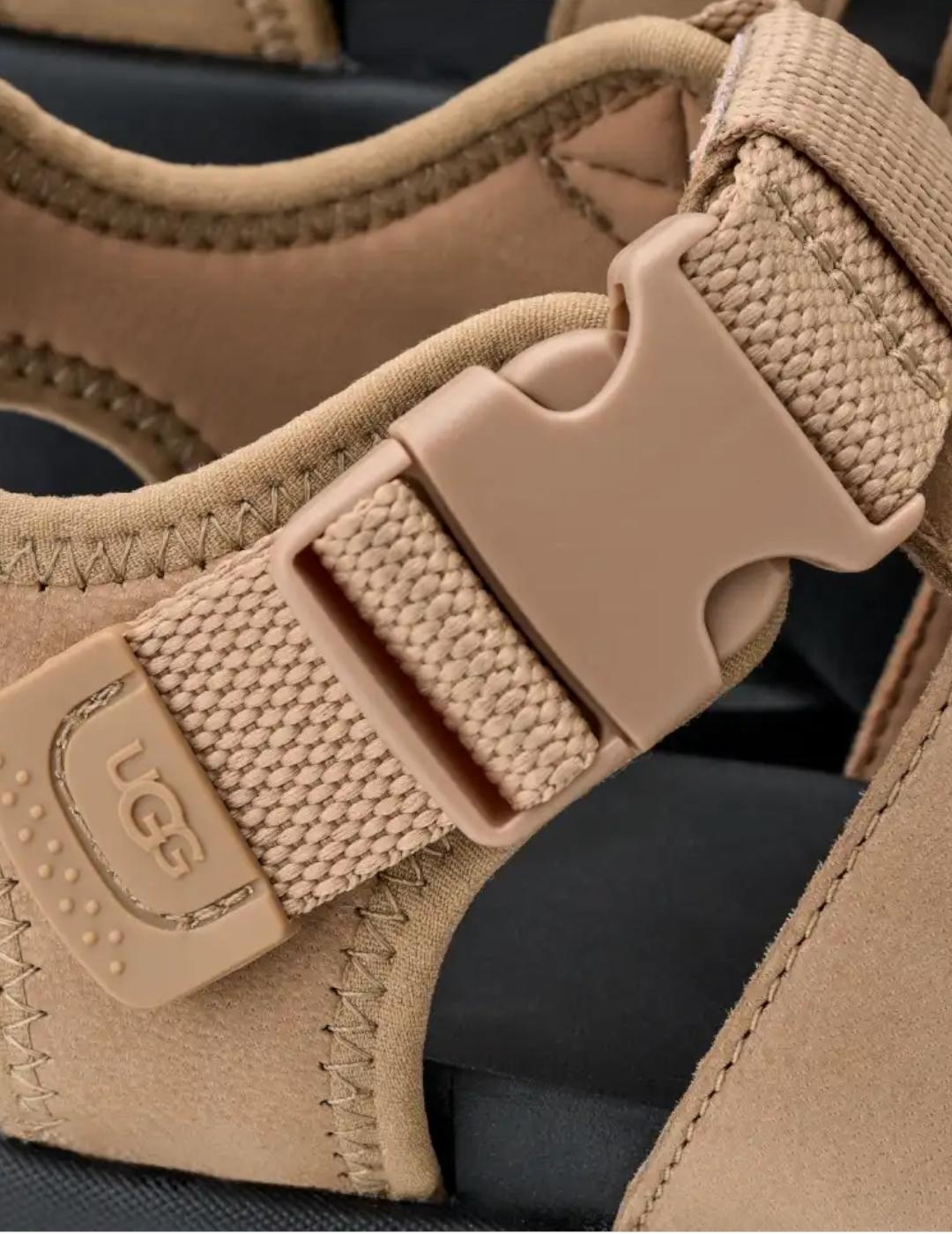 Sandalia Ugg Cora Sand