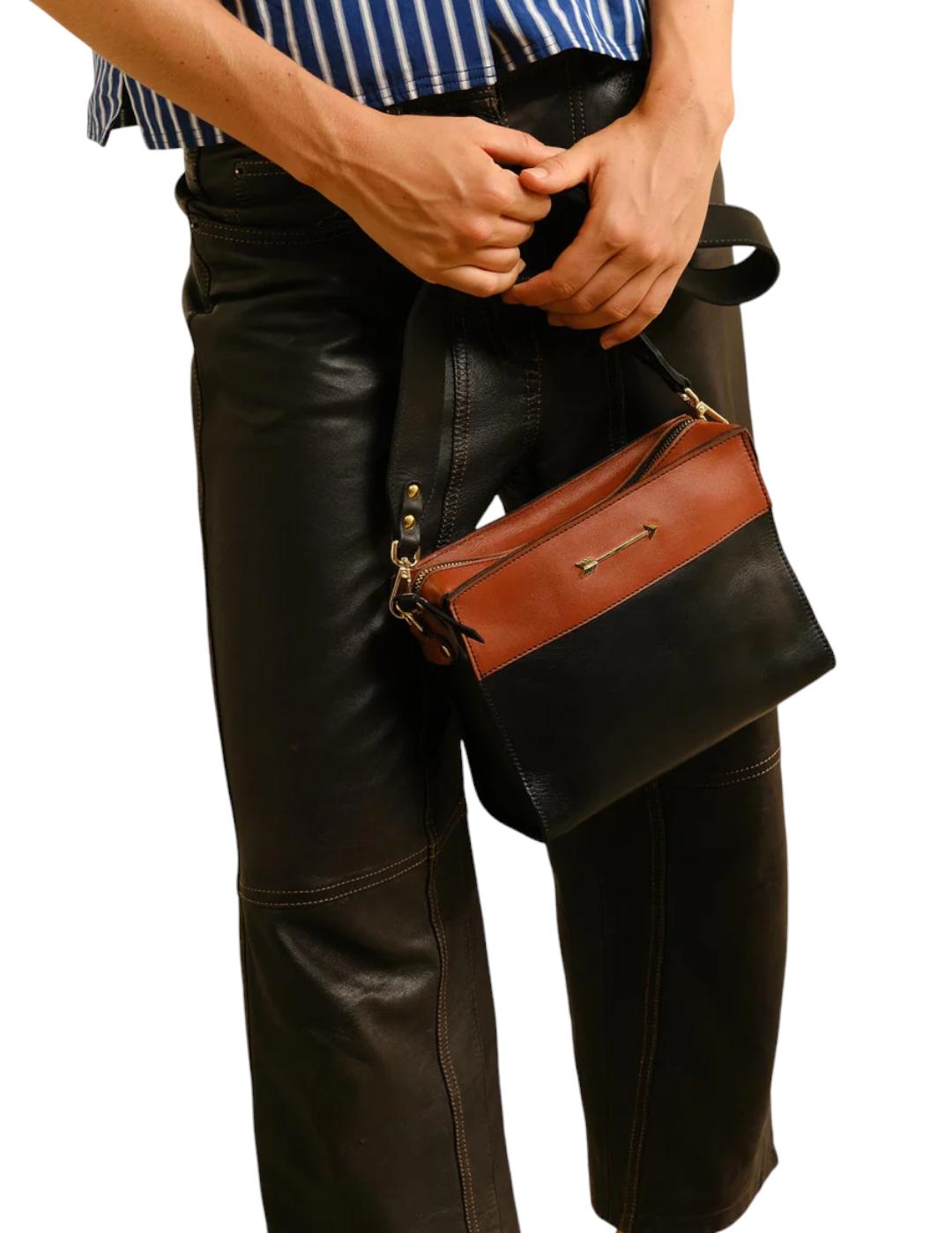 Bolso Mércules Harold Negro y Teja