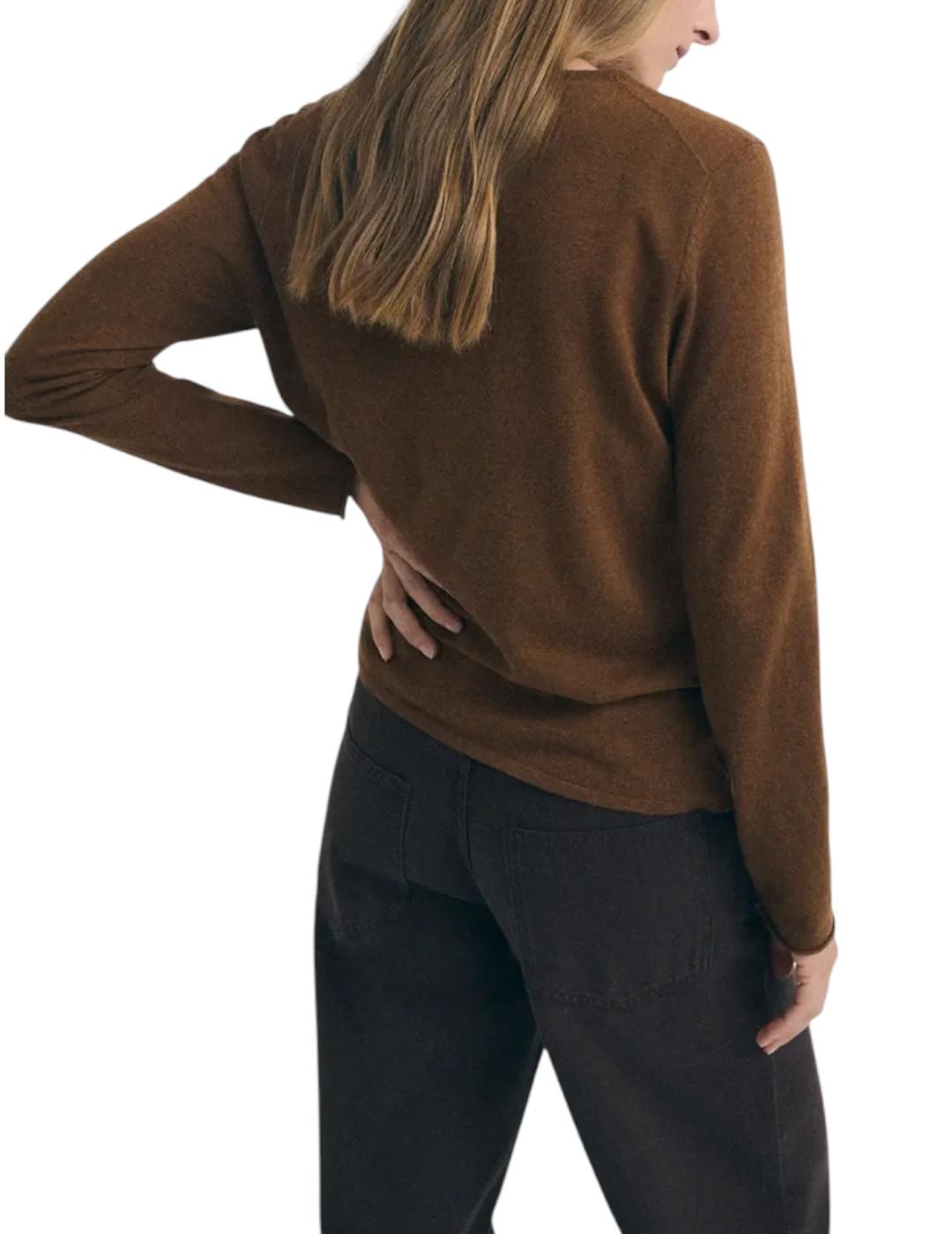 Jersey ese O ese Adam Camel