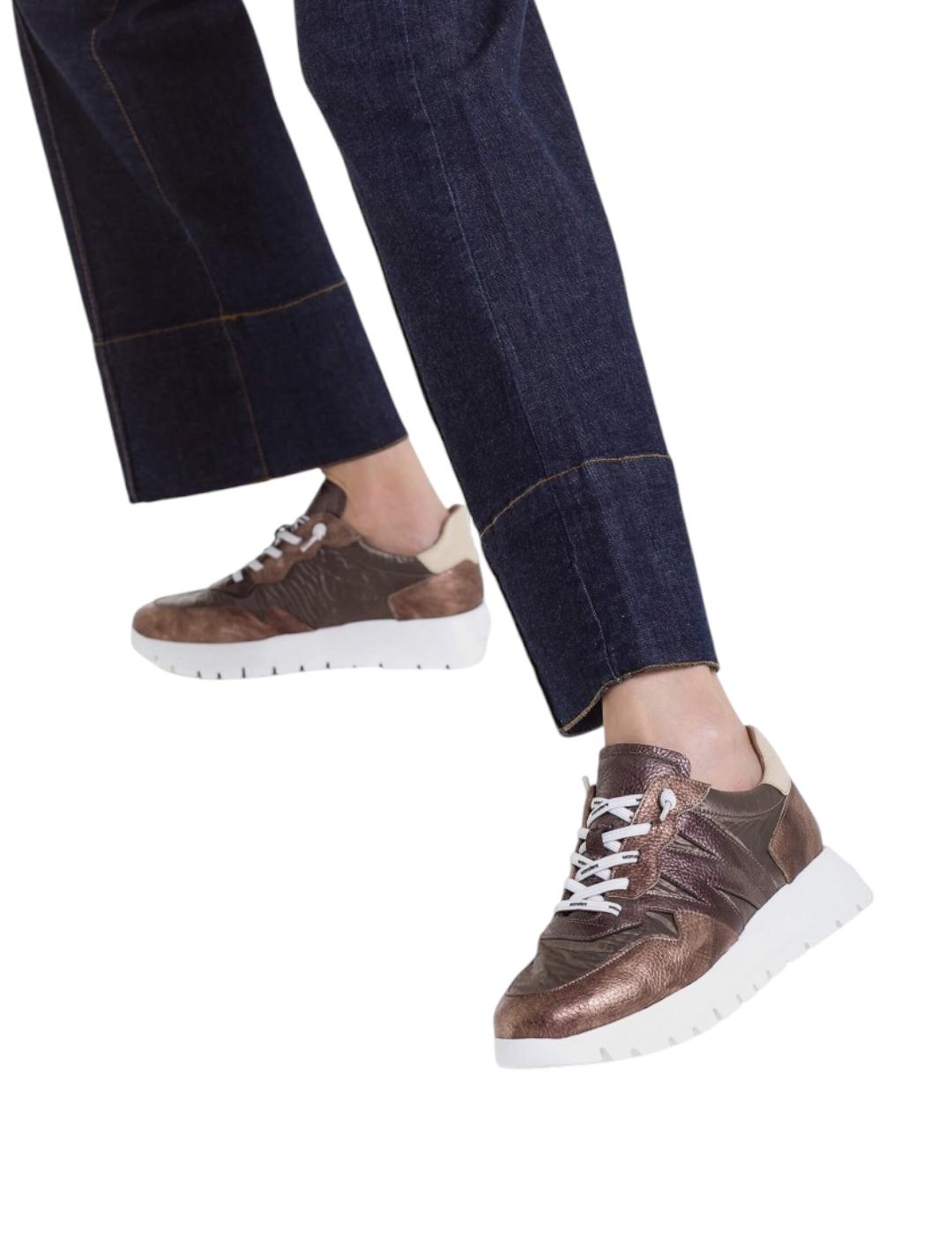 Deportivas Wonders Odisei Oro