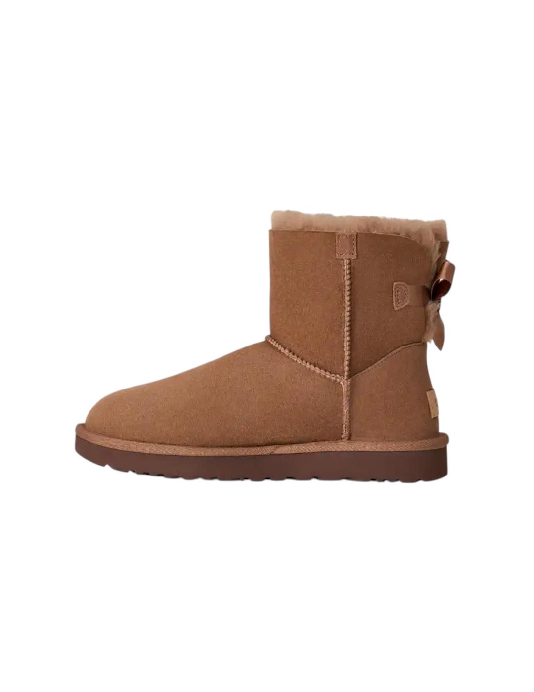 Botín Ugg Bailey Bow II Rocky Oak