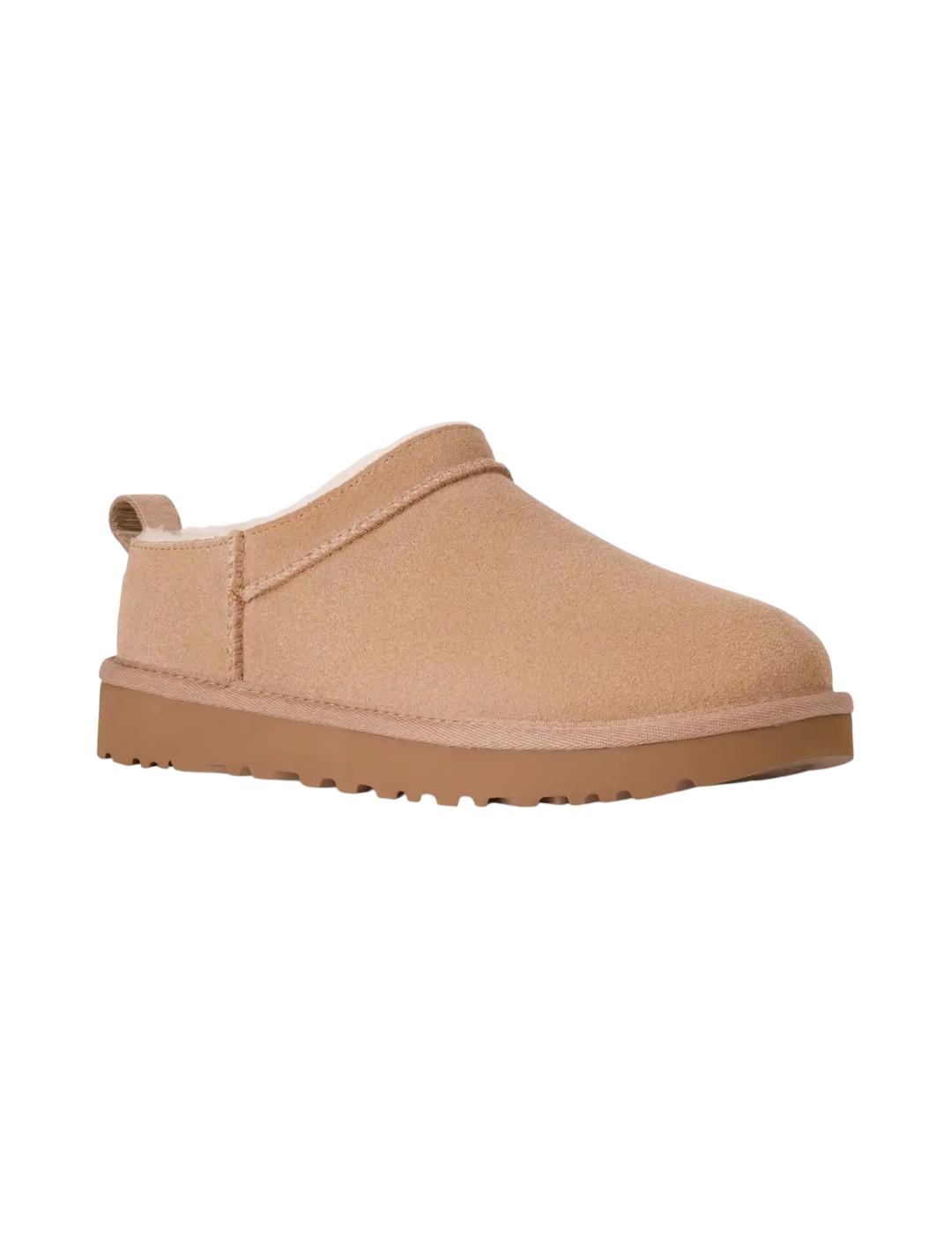 Botín Ugg Classic Micro Sand