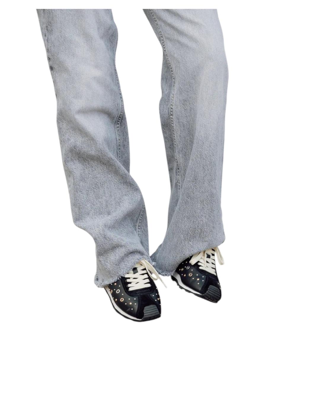 Zapatilla Popa Inara Tachuelas Negro